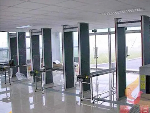 想要采購(gòu)火車(chē)站安檢門(mén)有哪些注意事項(xiàng)？