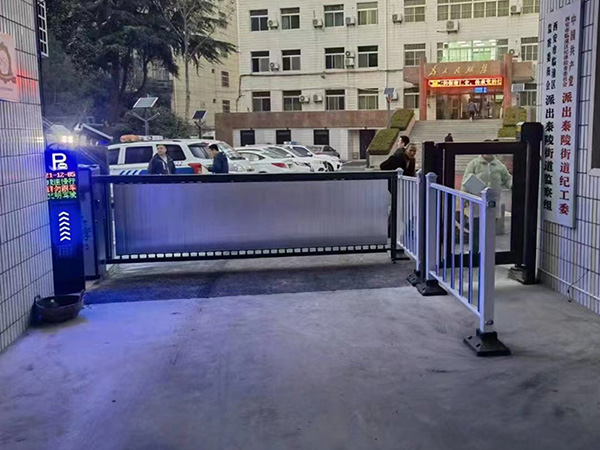 車(chē)牌識(shí)別安裝過(guò)程注意事項(xiàng)